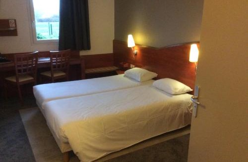 Bourg-Achard Hotel | CIT'HOTEL Armony Hotel