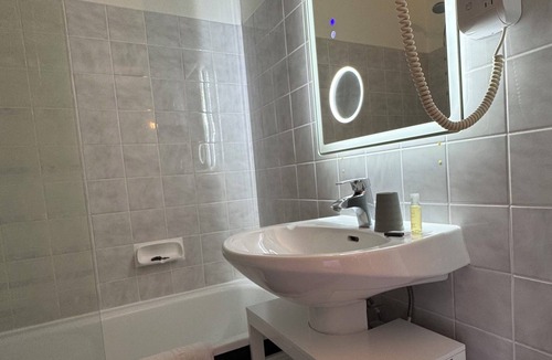 Vendome Hotel | Cit'Hotel Le Capricorne