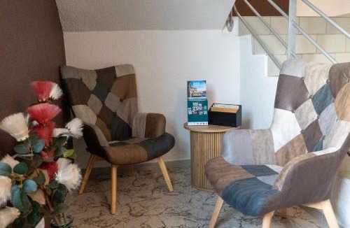 Millau Hotel | Cit'Hotel Restaurant du Bowling de Millau