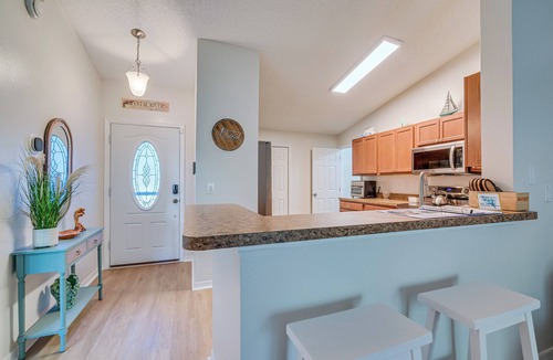 Citrus Springs Cottage | Citrus Springs Retreat w/Grill & Screened Porch!