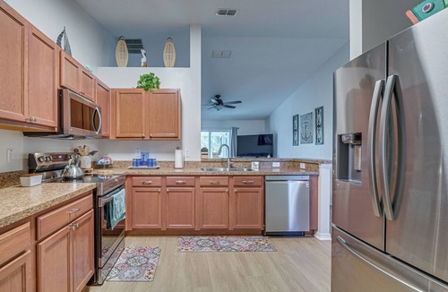 Citrus Springs Cottage | Citrus Springs Retreat w/Grill & Screened Porch!