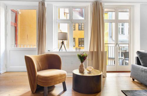 Copenhagen City Centre Apartment | City 1- Pleasant 4-Bdr Apt in Central Copenhagen