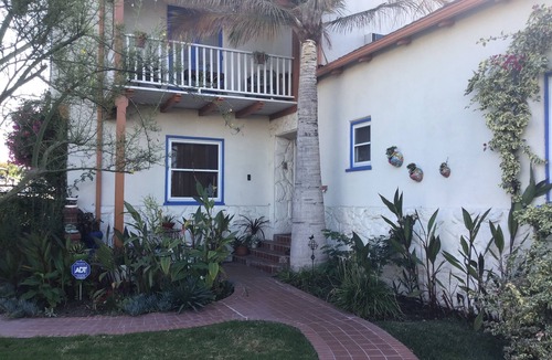 View Park-Windsor Hills House | City Access