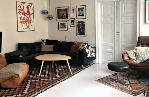 Frederiksberg C Apartment | City Apartment in Copenhagen with 3 bedrooms sleeps 6