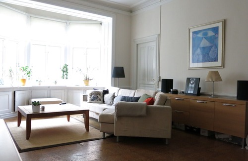 Frederiksberg C Apartment | City Apartment in Frederiksberg with 3 bedrooms sleeps 5