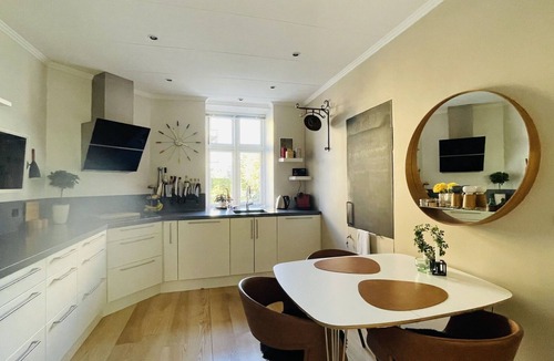 Frederiksberg C Apartment | City Apartment in Frederiksberg with 2 bedrooms sleeps 4