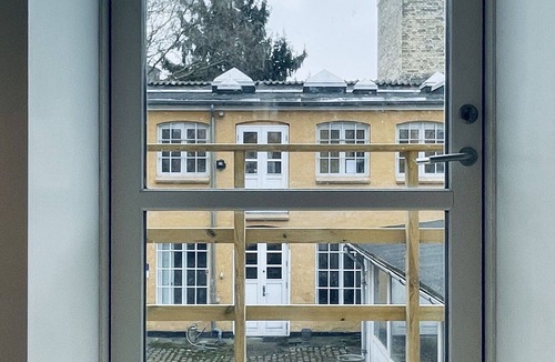 Frederiksberg C Apartment | City Apartment in Frederiksberg with 3 bedrooms sleeps 6