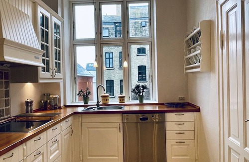 Frederiksberg C Apartment | City Apartment in Frederiksberg with 1 bedrooms sleeps 2