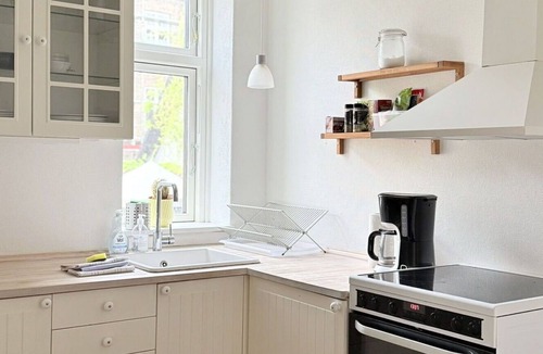Frederiksberg C Apartment | City Apartment in Frederiksberg with 3 bedrooms sleeps 6