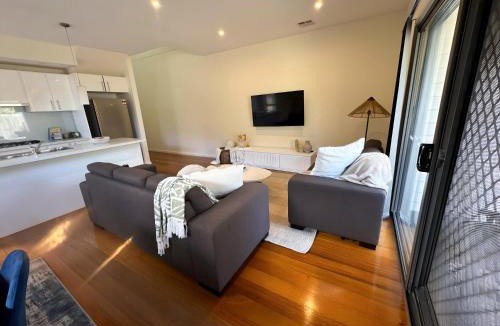 Altona North House | City & Beach Retreat