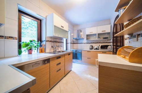 Babin Kuk Villa | City Beach Villa with Pool and Sea View