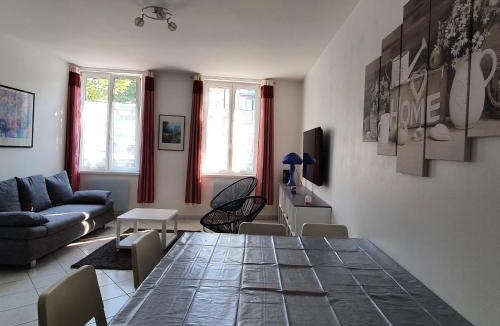 Bar-le-Duc Apartment | City Break en centre-ville, proche commodités et sites naturels - FR-1-585-77
