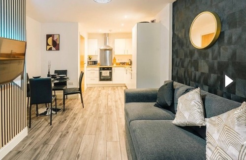 Sheffield City Centre Apartment | City centre gem: Luxe 1 bed flat