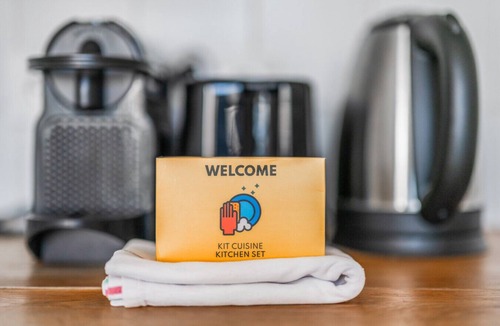 Silly-Gallieni Apartment | City Center l 15min from Eiffel Tower by Car