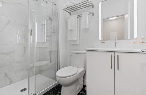 Gay Village Apartment | City Center 2BR Condo