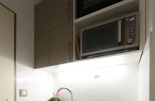 Lyon City Centre Apartment | City center, Lyon 2/Lyon 3 University, parking, everything walking distance!