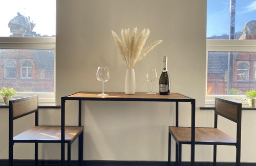 Sunderland Apartment | City Center Top Floor Executive Flat