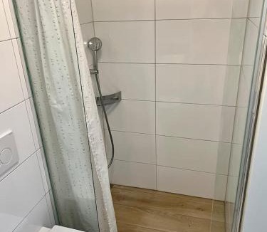 Alt-Wiedikon Apartment | City Center Zurich Downtown Studio with Balcony Erlach - Self Checkin