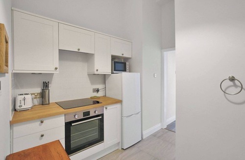 Alloa Apartment | City Centre Flat in Alloa