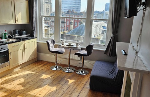 Bristol City Centre Apartment | City centre location studio