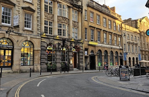 Bristol City Centre Apartment | City centre location studio