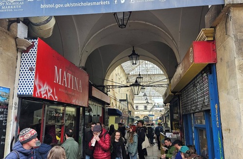 Bristol City Centre Apartment | City centre location studio