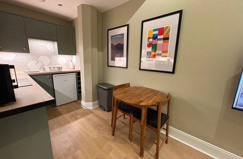 City Centre Glasgow Apartment | City Centre Luxury Retreat