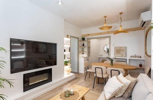 Dreta de l'Eixample Apartment | City Centre - Mediterranean Vibes