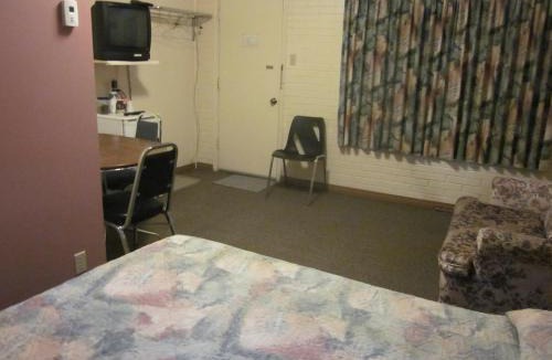 Swift Current Hotel | City Centre Motel
