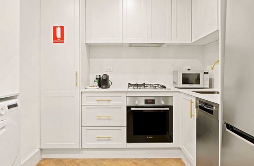Darlinghurst Apartment | City Centre Studio by Hyde Park