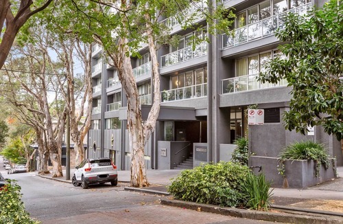Darlinghurst Apartment | City Centre Studio by Hyde Park
