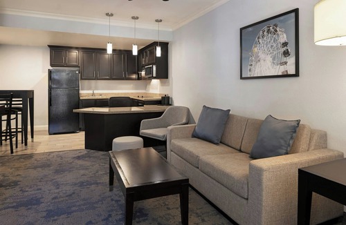 Tree Section Hotel | City Express By Marriott Manhattan Beach