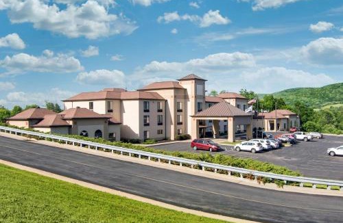 Milford Hotel | City Express by Marriott Milford Cooperstown