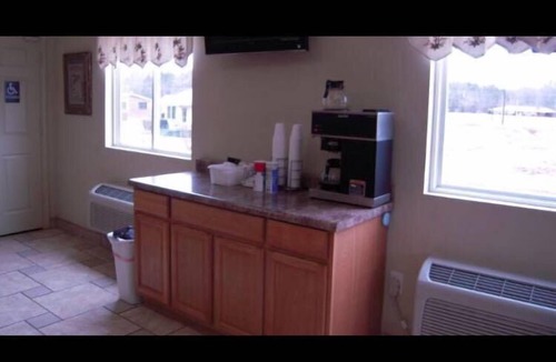 Piedmont Hotel | City Heart Inn & Suites