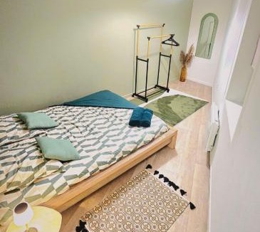 Lens Apartment | City home de lens