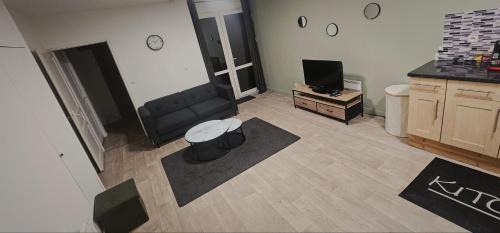 Lens Apartment | City home de lens