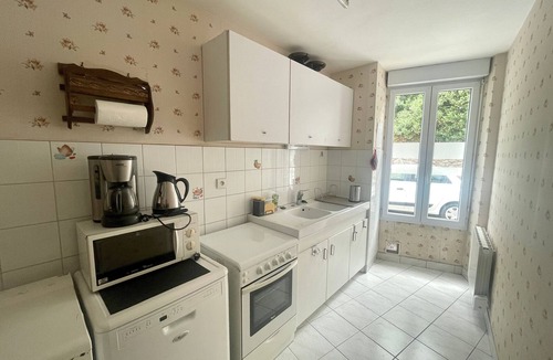Les Sables d'Olonne House | City House Near Arago Market, Beach & Town Center – 2 Bedrooms, Terrace, Fully Equipped