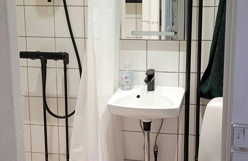Frederiksberg Apartment | City life and green parks in Frederiksberg