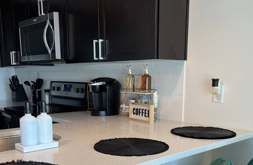Downtown Denver Apartment | City lights City views