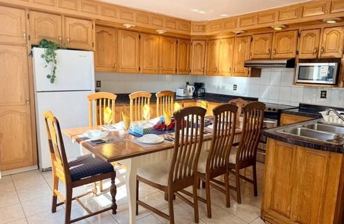 Outremont House | City Lights Loft - Free Parkings - Sleep 18