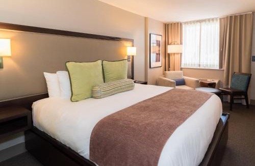 The Point Hotel | City Loft Hotel