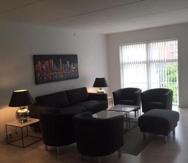 København V Apartment | City Lux apartment with 2 full bathrooms 2tv