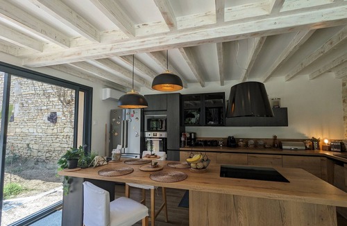 Chateauroux Cottage | City Oasis with Private Pool and Parking in Central Châteauroux