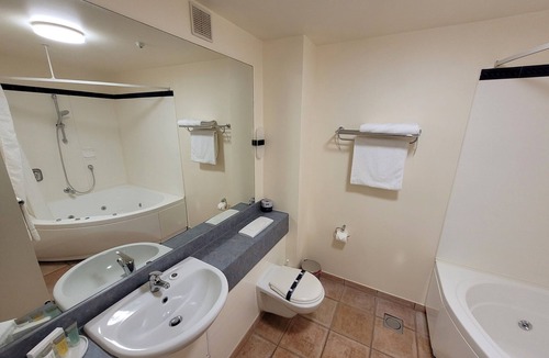 Milford Hotel | City of Sails Motel