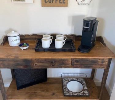 Fredericksburg Bed & Breakfast | City on a Hill at Spring Creek