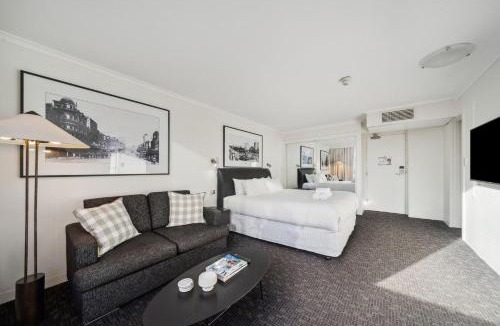 Darlinghurst Apartment | City Pad with Hyde Park Views, Walk to Everything!
