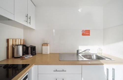 Darlinghurst Apartment | City Pad with Hyde Park Views, Walk to Everything!
