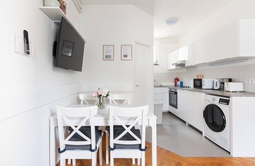 Novi Zagreb Apartment | City Pearl 2-bedroom apartment, Prime Location!