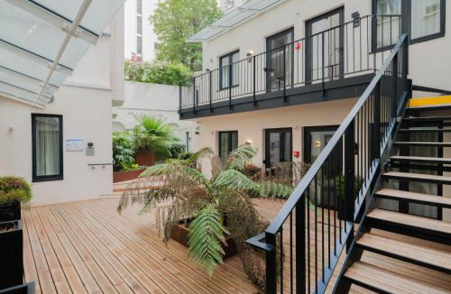 Vanves Hotel | City Pop 2Night Paris - Self check-in