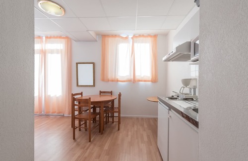 Capvern House | City Résidence Termalia